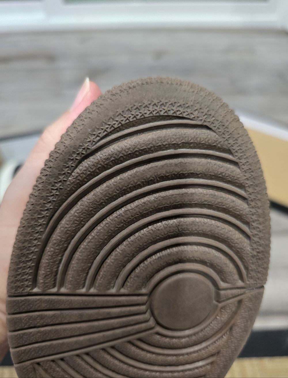 Nike Air Jordan 1 Retro High OG Palomino Mens 7 Womens 8.5 - Picture 12 of 13